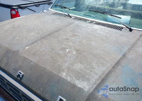 1981 Ford F100 from USA, damaged, VIN 1FTCF10FXBNA35981